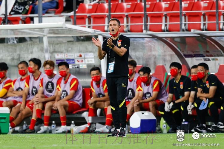 中国男足选拔队东亚杯0:0战平东道主日本队 中国男足选拔队东亚杯0:0战平东道主日本队