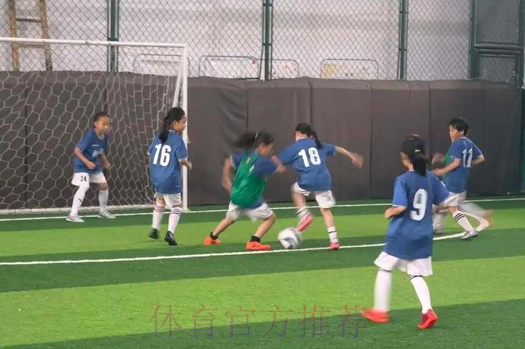 国脚公益行浦玮化身多角色言传身教 期待中青赛培育女足未来