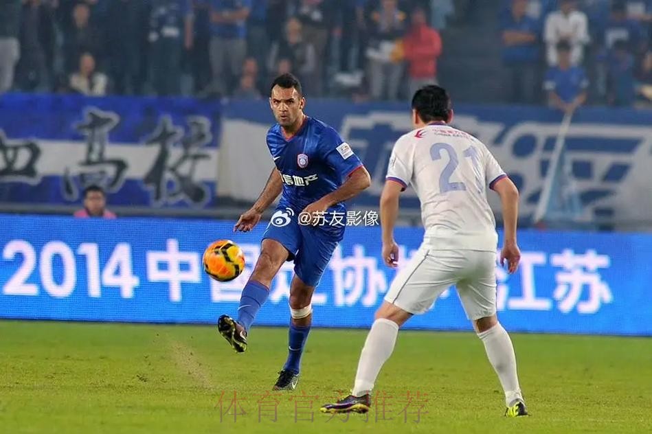 足协杯首轮开战 江苏舜天0-0战平上海申花 足协杯首轮开战 江苏舜天0-0战平上海申花